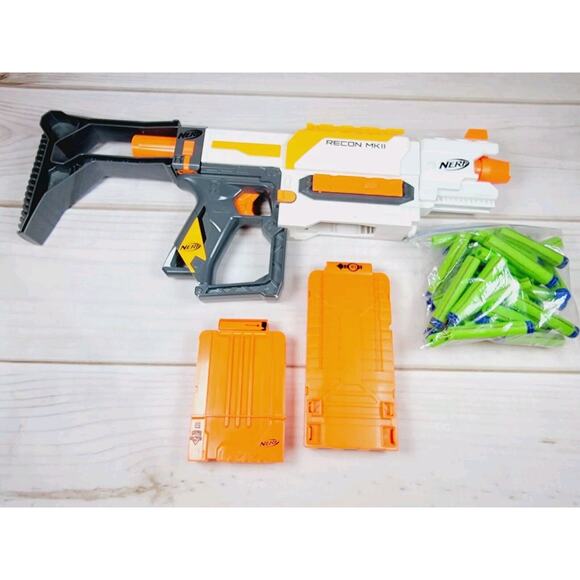 Hasbro Nerf Modulus Recon MK II Gun With 10 Round & 6 Round Clips and 38 Darts - Picture 1 of 11